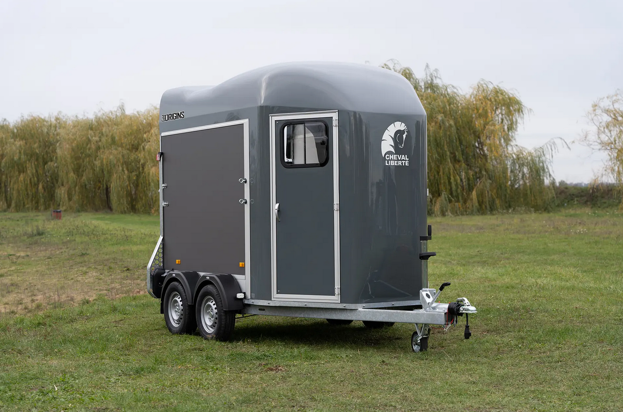 859506_1712581310_1435.png Pferdeanhänger Cheval Liberté Modell Gold 3 Origins Premium – 2024 – Bild 1